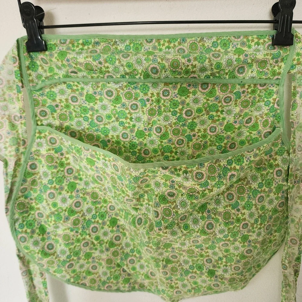 Vintage 60s 70s Green Psychadellic Floral Apron Handmade
